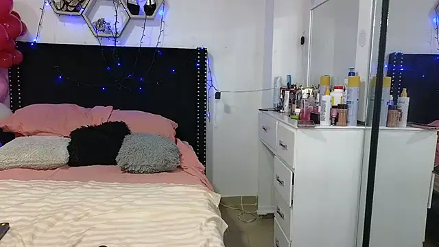 charlotte_077のライブXXXチャット