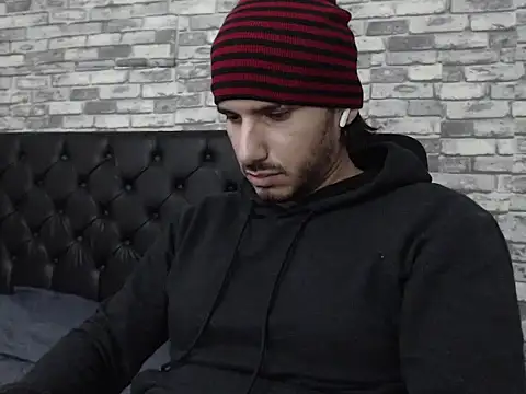 MrTyler667's Webcam Show