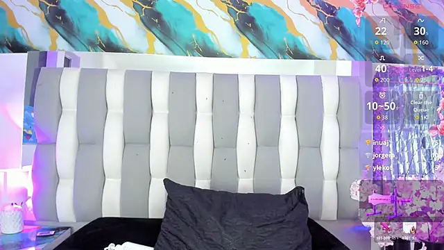 Chat +18 de IsaDiiaz ao vivo