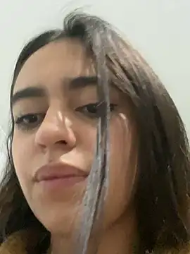 ALINA_EF Show in webcam