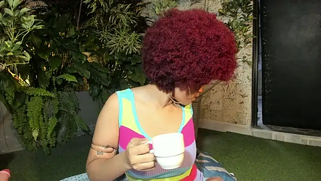 Chatroom XXX en direct de loladupont