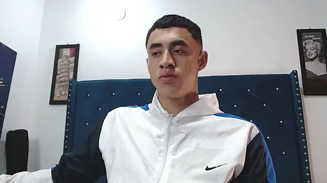 Cris_steban1のウェブカメラショー