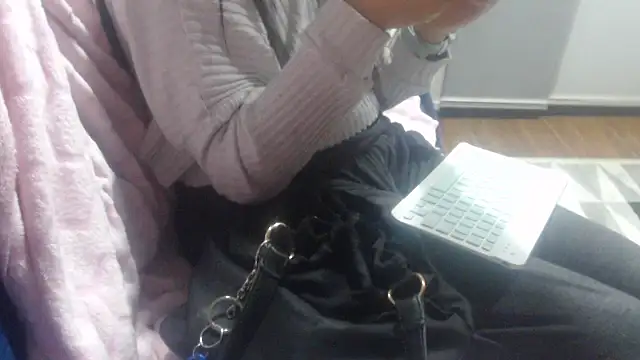 دردشة sabrina_v_ الجنسية المباشرة