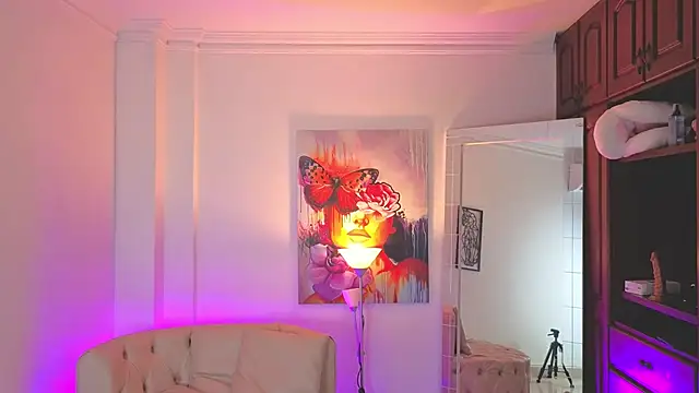 NATAASHA___ 即時 XXX 聊天