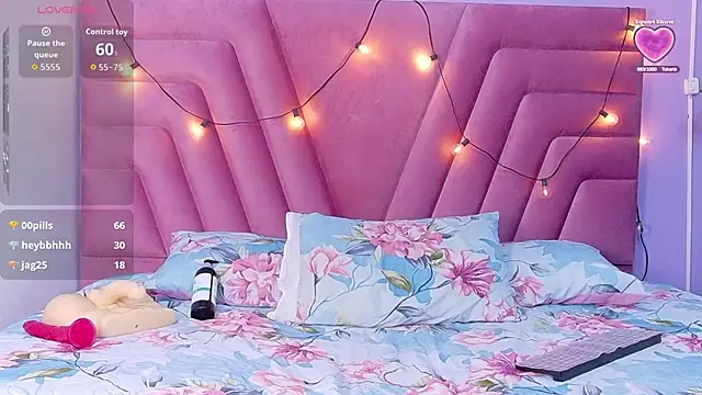 دردشة kinkylittlegirll الجنسية المباشرة