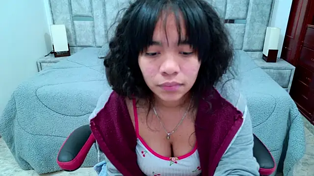 laureentt_: онлайн-секс-чат