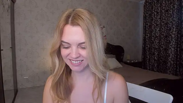 Chatroom XXX en direct de LunaFlinn