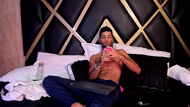 Thiagoferreti live XXX chat