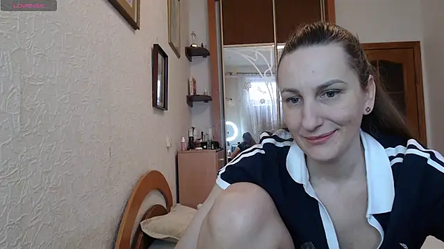 Yevgeshka-Milashka's Live XXX Chat