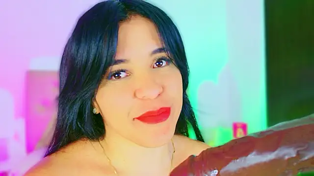 Chatroom XXX en direct de CharlootteEvans