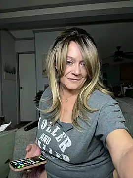 cowgirlc – Naživo XXX chat