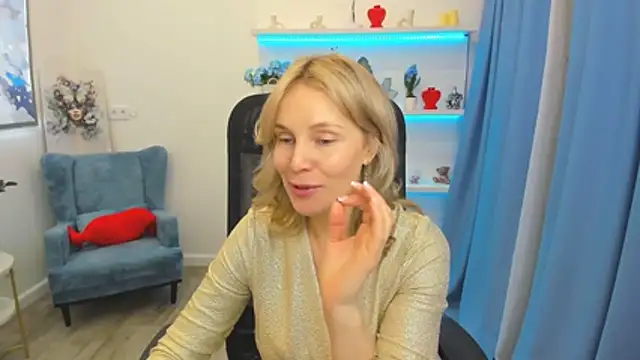 XXX chat uživo modela Sinty_Devis