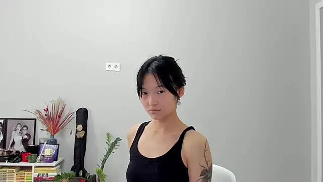 Chat XXX en directo de ailey_chao