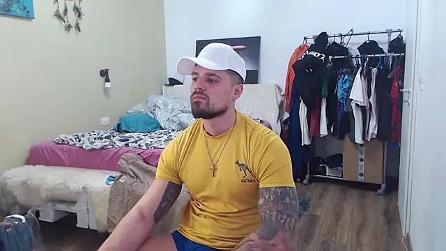 Tiberius_hunk's Webcam Show