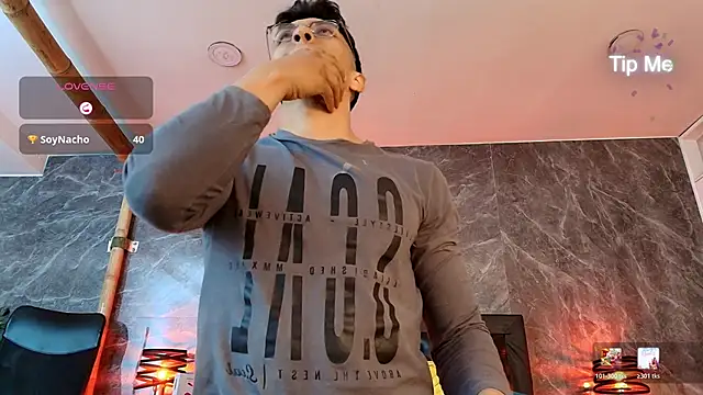 ApoloCruz 在線直播表演