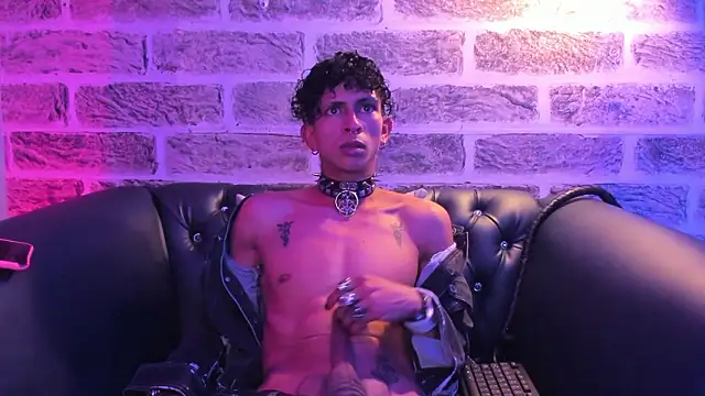 Maximoking26n Live XXX chat