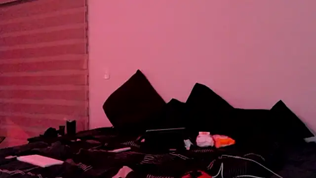 Chat XXX en directo de Iscariot19