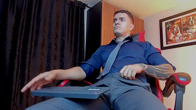 ALPHA_DOMINUS_ live XXX chat