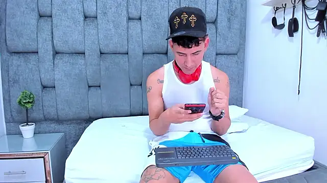 STEVEN_OS Webcam show