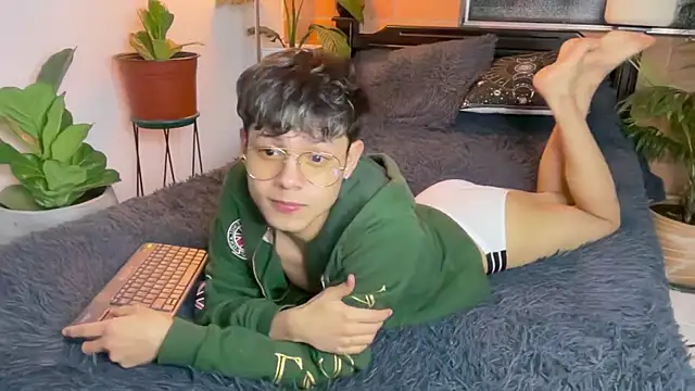 Živý XXX chat Andy_Belier23