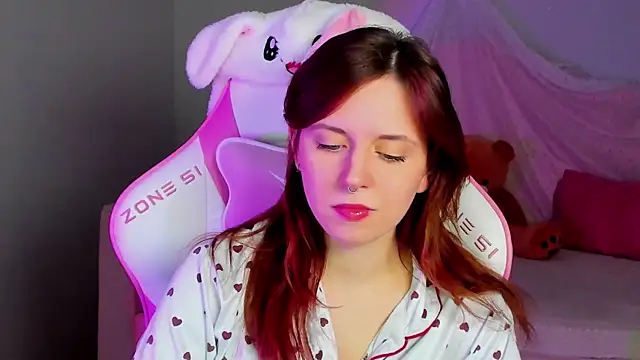 Chat +18 de FreyaVey ao vivo