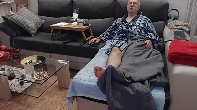 Nudelschwanz Adlı Modelin Canlı XXX Sohbeti