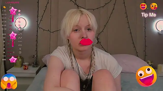 XXX chat uživo modela AdeleSilvy