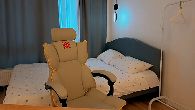 XXX chat uživo modela yourrdanceteacher