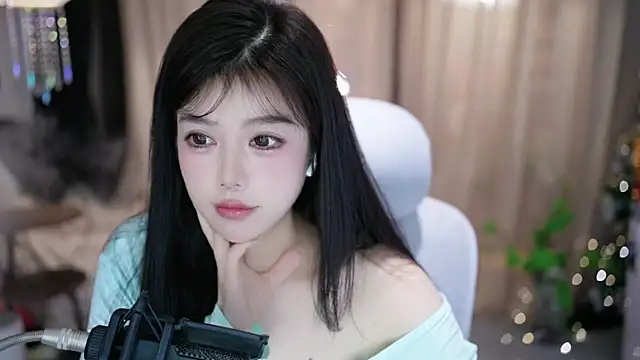 CecilyのライブXXXチャット