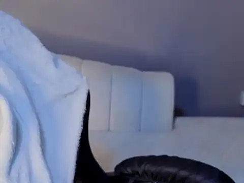 mila_t_ 网络视讯表演