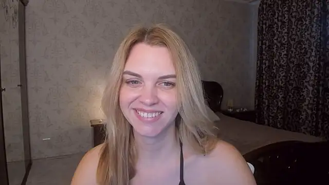 LunaFlinn Chat XXX in diretta