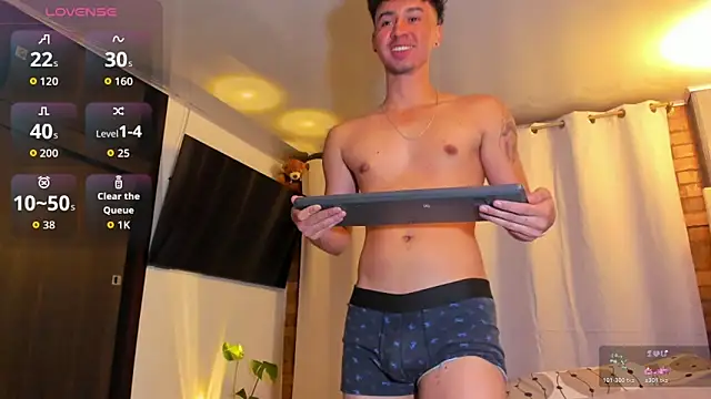 Show modela iam_logan na web-kameri