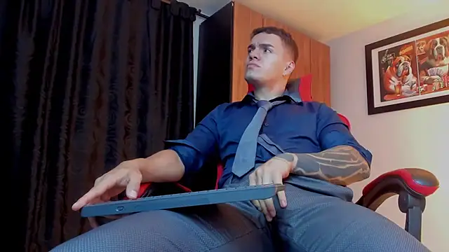 ALPHA_DOMINUS_ Live XXX Chat