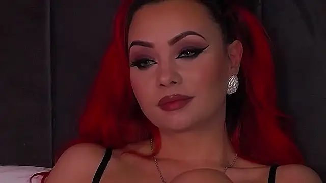 Živý XXX chat Emmelyn