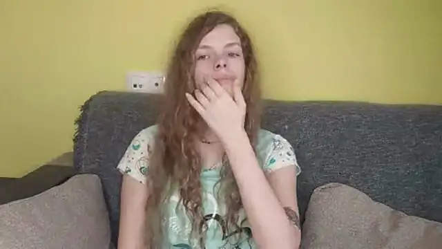 RayaNenlia live XXX chat