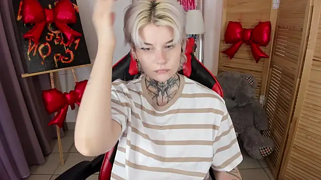 mekurisu Chat XXX in diretta