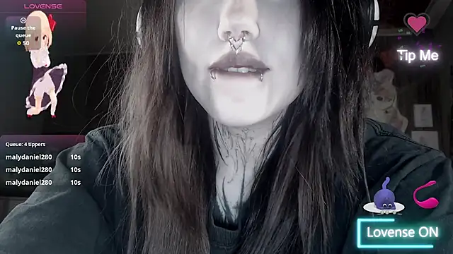 chloe_crystall_killer Adlı Modelin Canlı XXX Sohbeti