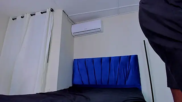 Онлайн чат XXX tau_montes