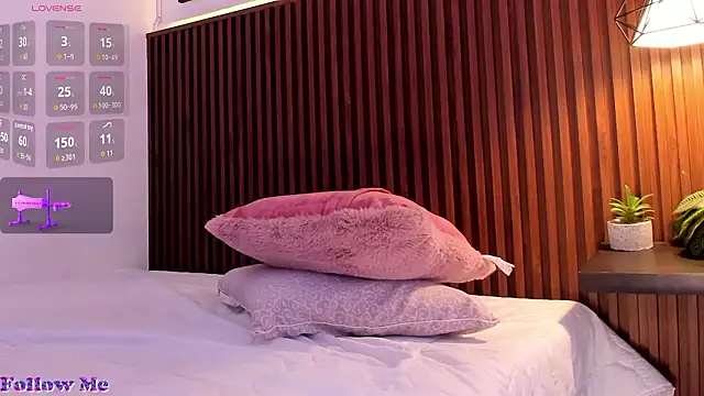 saraa_romero élő XXX-chatje