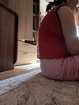 -Queen- Show in webcam