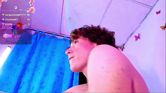 Show de Koral_10 na webcam