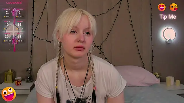 AdeleSilvy: онлайн-секс-чат