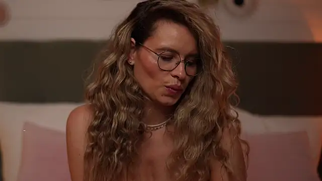 BrandyWhite élő XXX-chatje