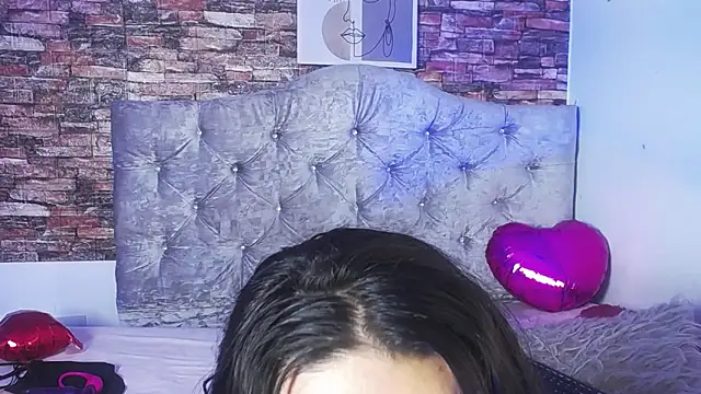 Chat +18 de pinkbunnycs ao vivo