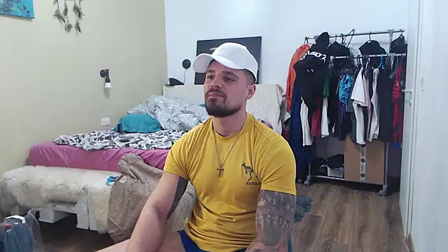 دردشة Tiberius_hunk الجنسية المباشرة