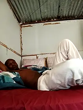 Maintee27 Chat XXX live