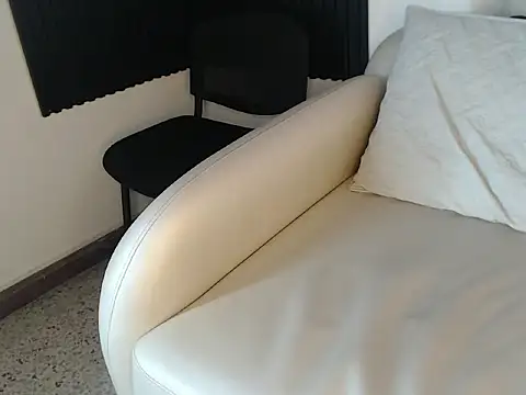 Pertunjukan Kamera Web Agathe_caius