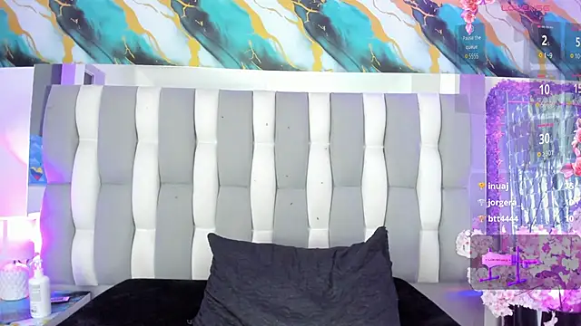 IsaDiiaz 现场XXX聊天