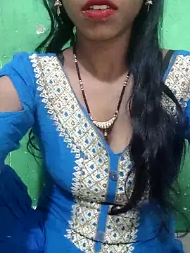 Itz_Aisha__のライブXXXチャット