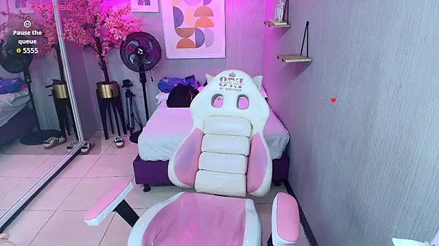 Maggy_t18のウェブカメラショー